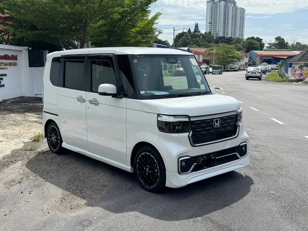 Honda N-BOX Custom Turbo kereta recond